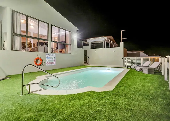 فيلة Golden Atlantico